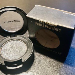 Mac Cosmetics Typographic Eye Shadow 1.5g / .05 US oz